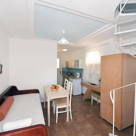 Leon Lux Hotel apartamentowy 3*