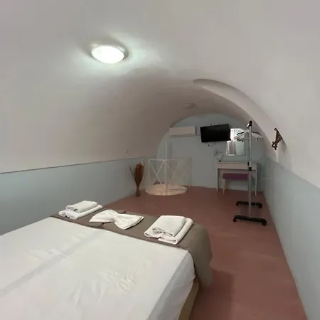 Hotel apartamentowy Leon Lux Perivolos